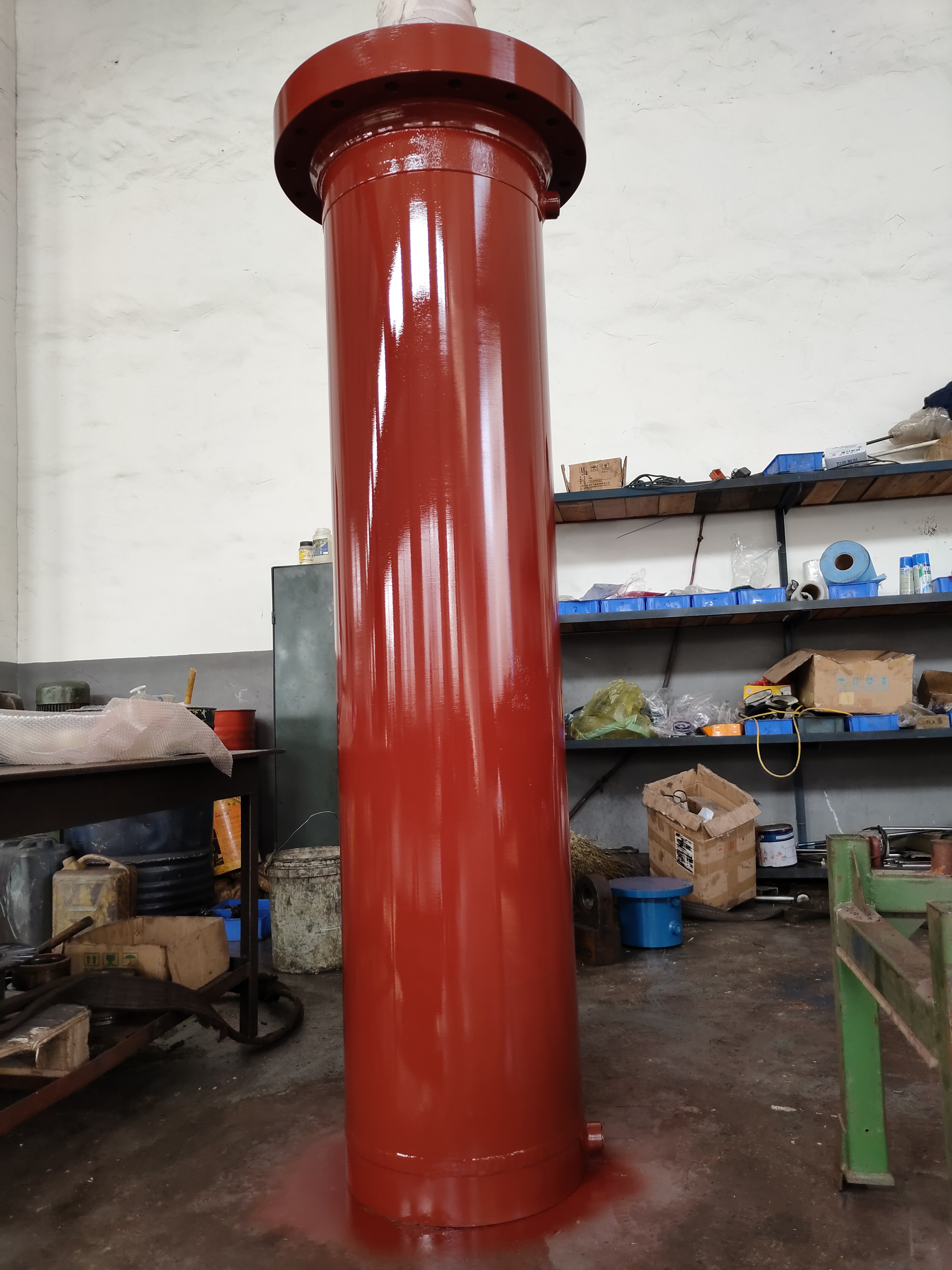 液压缸